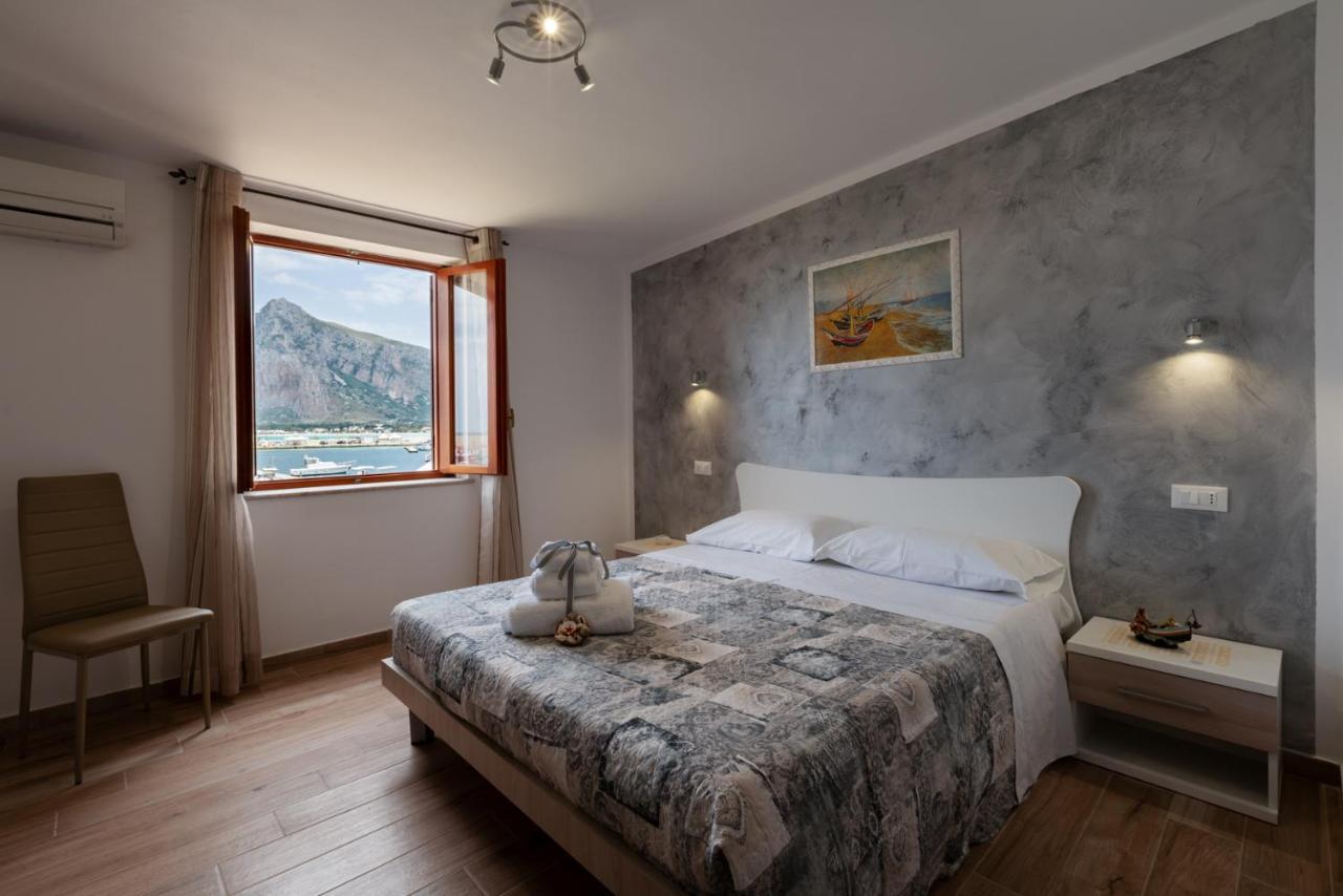 Il Vecchio E Il Mare Bed & Breakfast